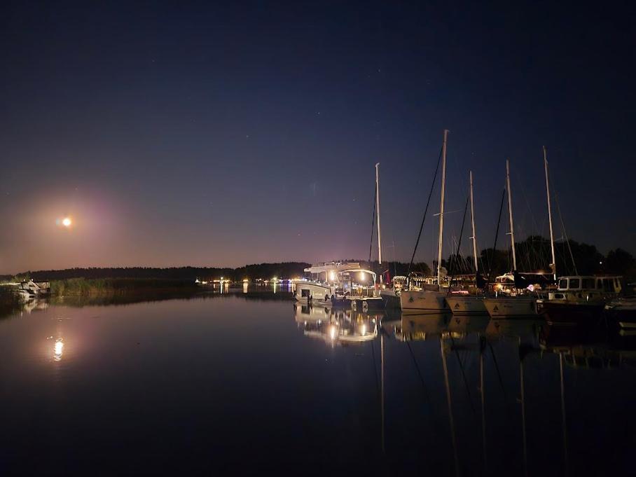 Pensjonat Rybaczowka - Noclegi, Restauracja, Port Богачево Екстериор снимка